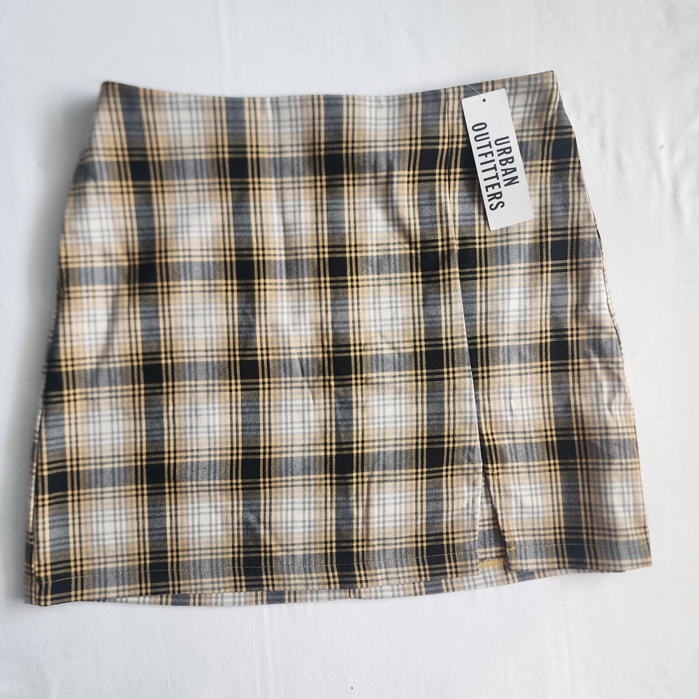 NWT Urban Outfitters Size M Y2K Yellow Plaid Mini Skirt